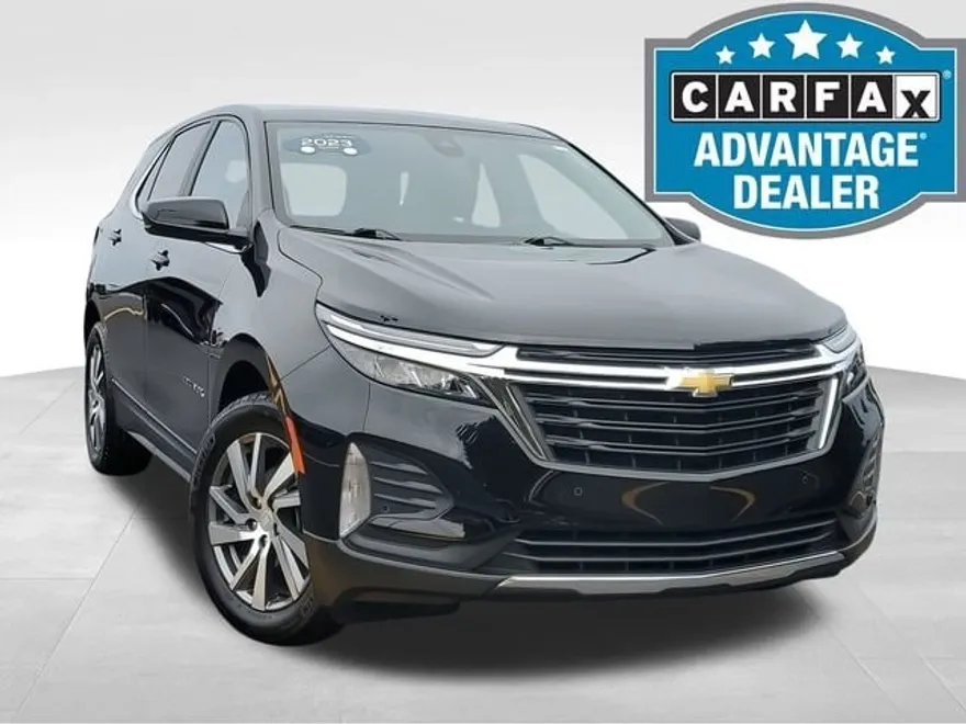 2023 Chevrolet Equinox LT photo 1