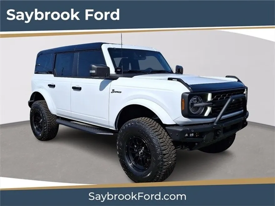 2024 Ford Bronco Badlands photo 1
