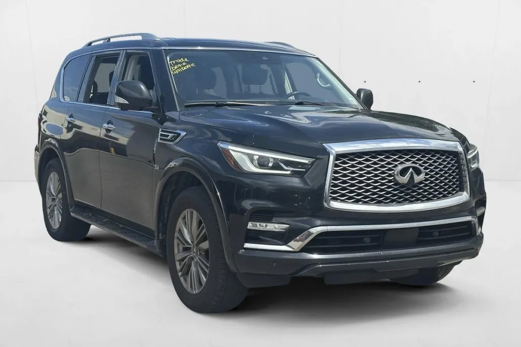 2020 Infiniti QX80 Luxe photo 1