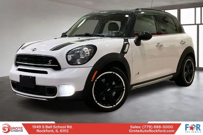 2016 Mini Cooper S ALL4 photo 1
