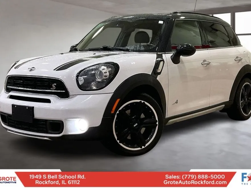 2016 Mini Cooper S ALL4 photo 1