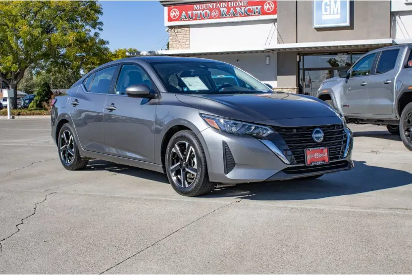 2024 Nissan Sentra SV photo 1