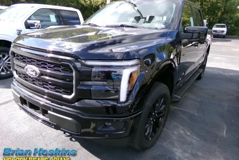 2025 Ford F-150 Lariat photo 1