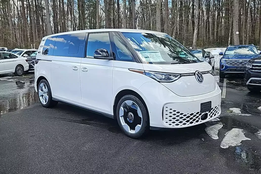 2025 Volkswagen ID. Buzz Pro S photo 1