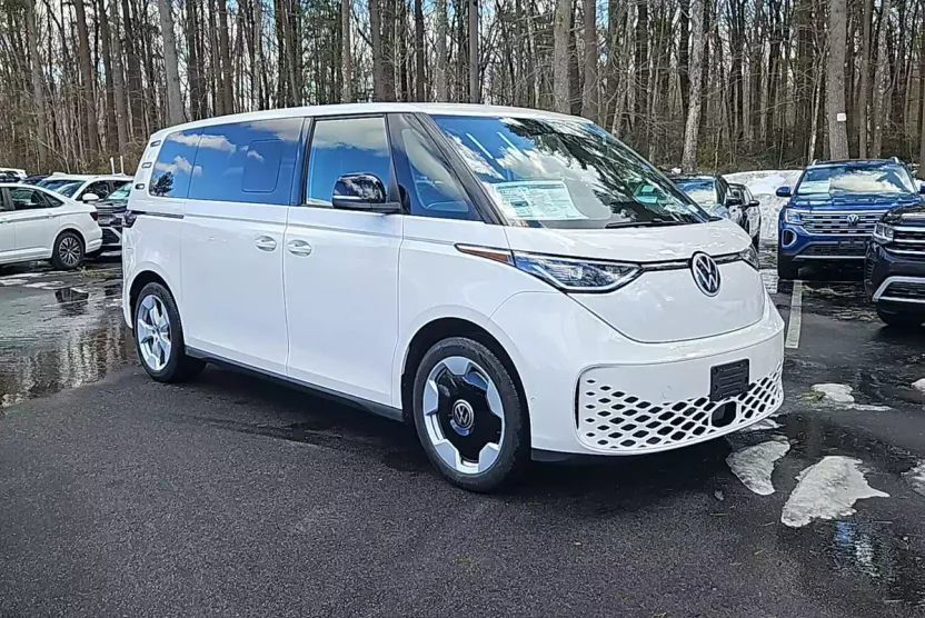 2025 Volkswagen ID. Buzz Pro S photo 1