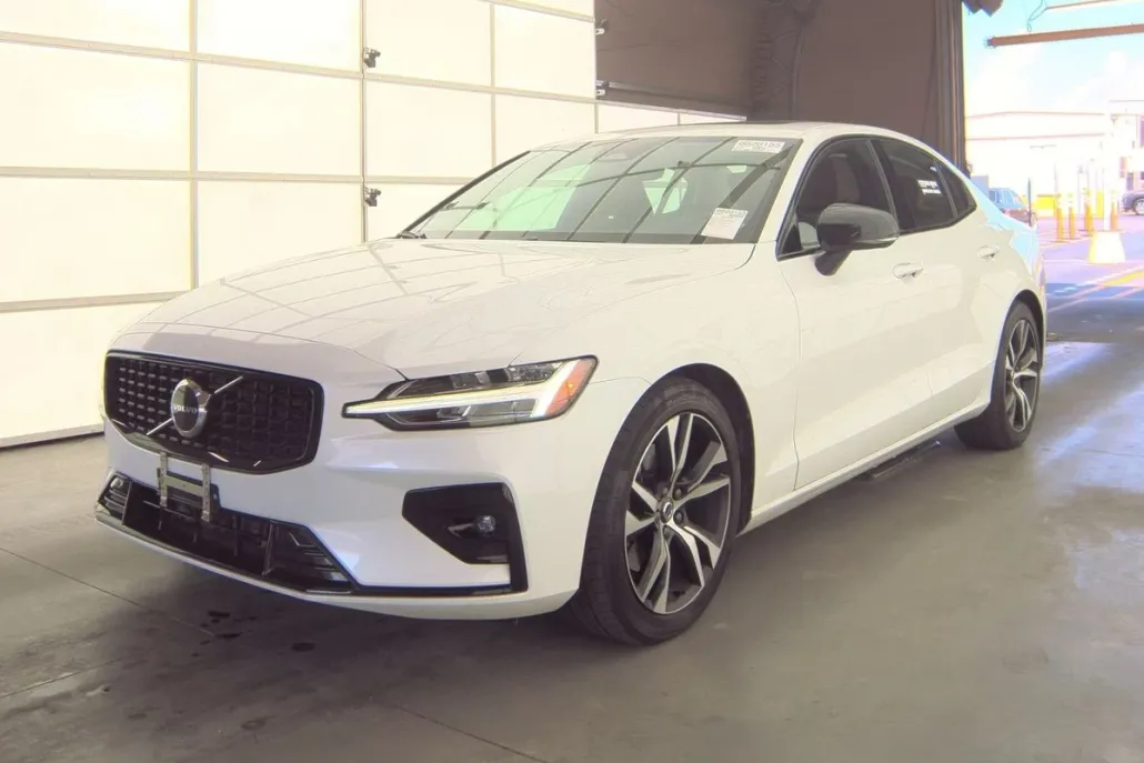 2024 Volvo S60 B5 Core photo 1