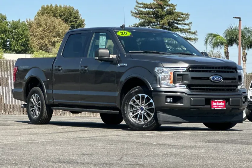 2020 Ford F-150 XLT photo 1