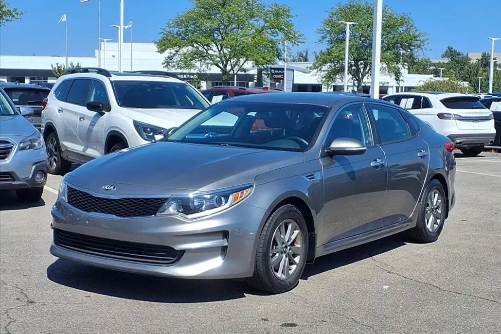 2018 Kia Optima LX Turbo photo 1