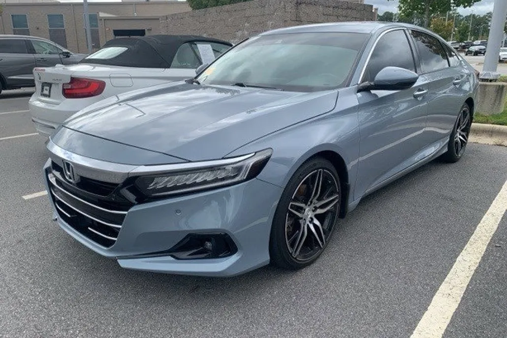 2021 Honda Accord Touring 2.0T photo 1