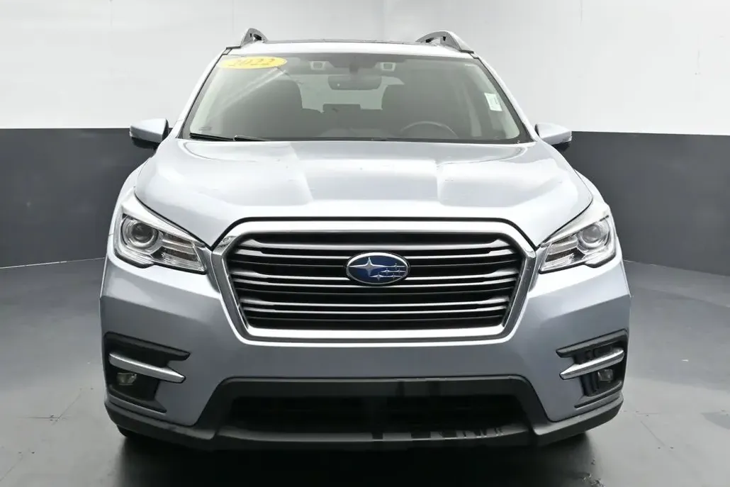 2022 Subaru Ascent Limited photo 1