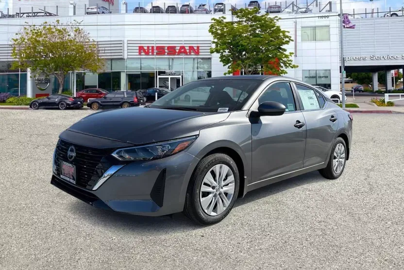 2025 Nissan Sentra S photo 1