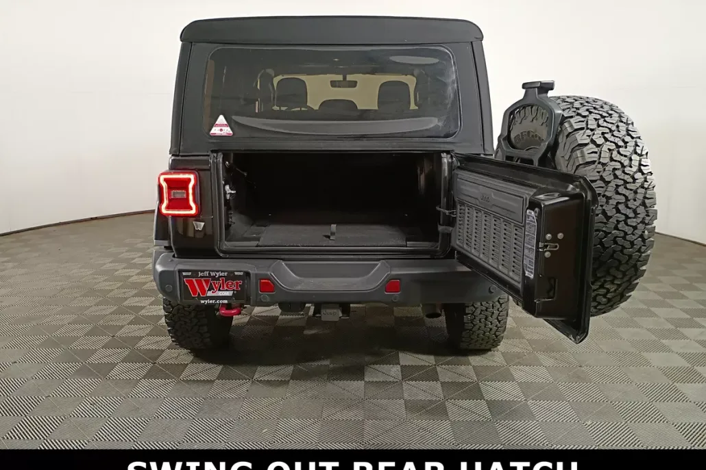 2018 Jeep Wrangler Unlimited Rubicon photo 1