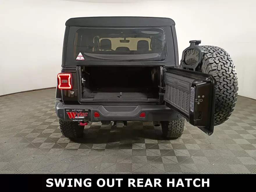 2018 Jeep Wrangler Unlimited Rubicon photo 1