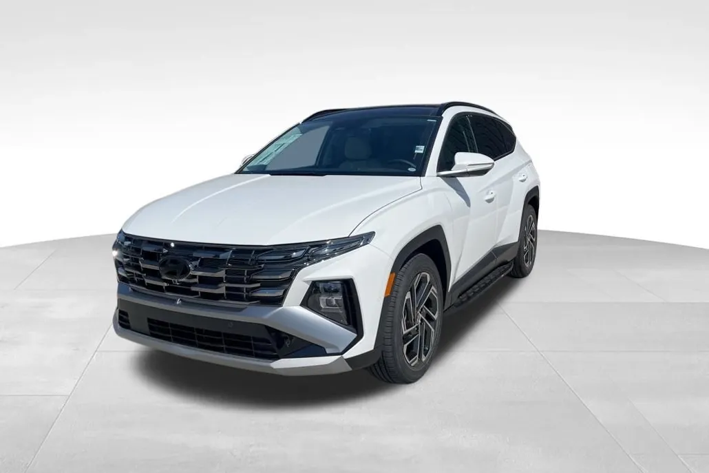 2025 Hyundai Tucson Limited photo 1