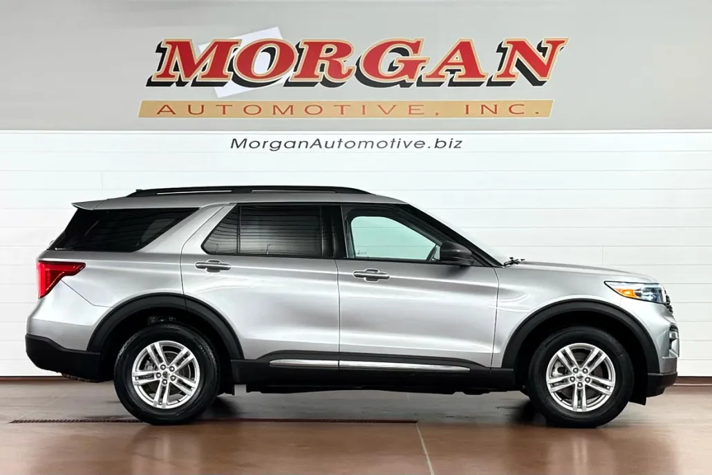 2022 Ford Explorer XLT photo 1