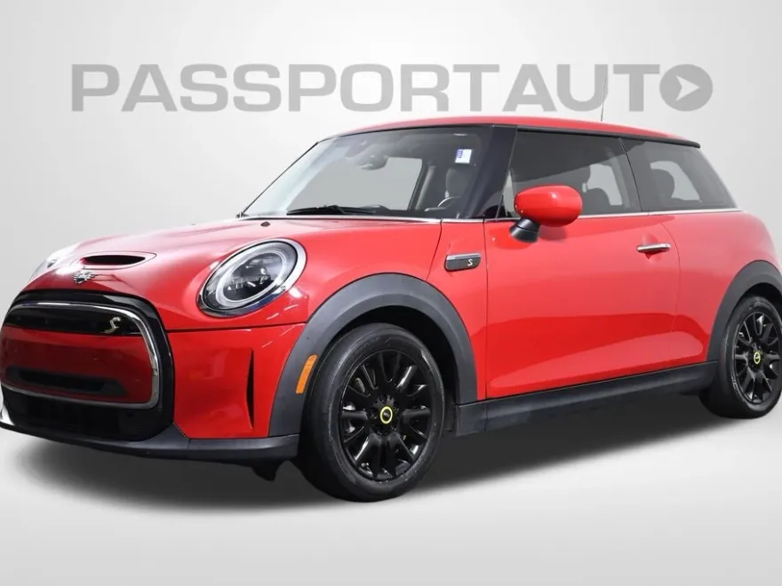 2023 Mini Cooper SE Signature photo 1