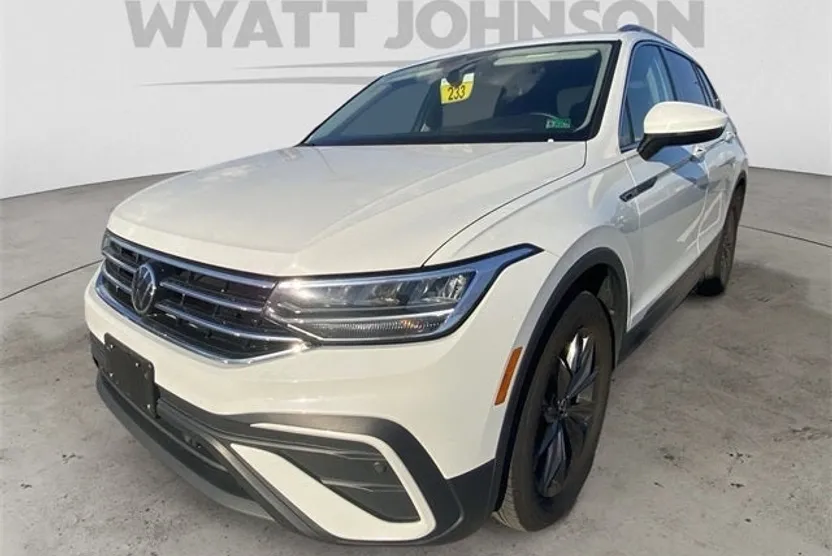 2024 Volkswagen Tiguan SE Wolfsburg Edition photo 1