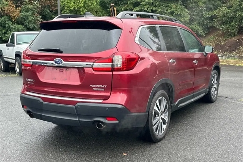 2022 Subaru Ascent Touring photo 1
