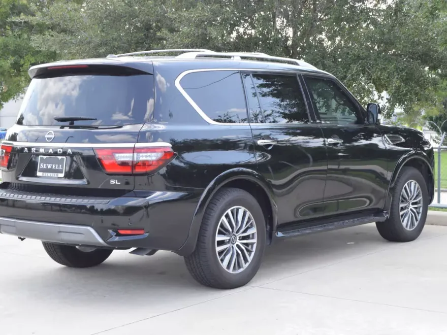 2024 Nissan Armada SL photo 1