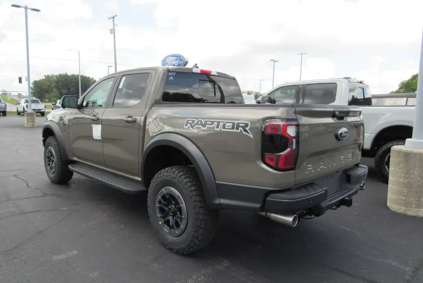 2025 Ford Ranger Raptor photo 1
