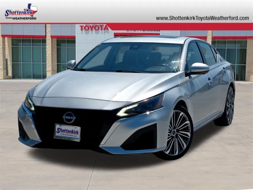 2023 Nissan Altima 2.5 SL photo 1