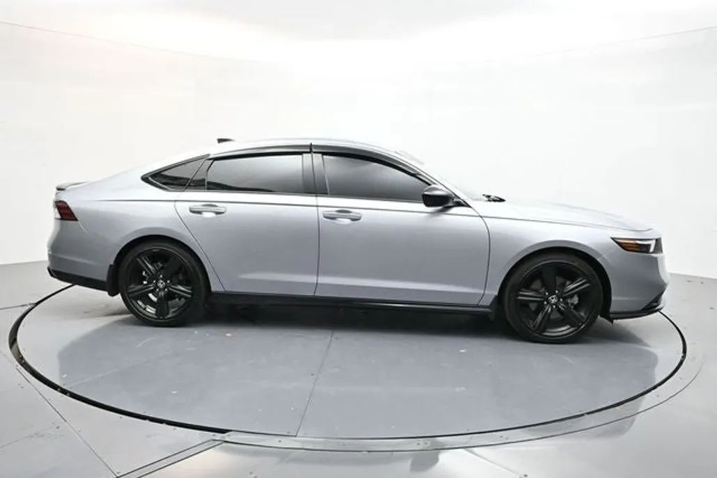 2023 Honda Accord Hybrid Sport-L photo 1