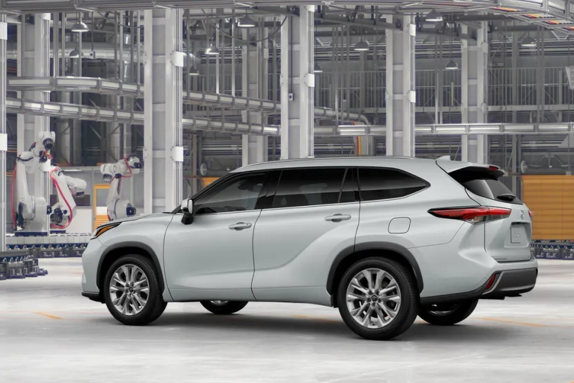 2025 Toyota Highlander XLE Limited photo 1