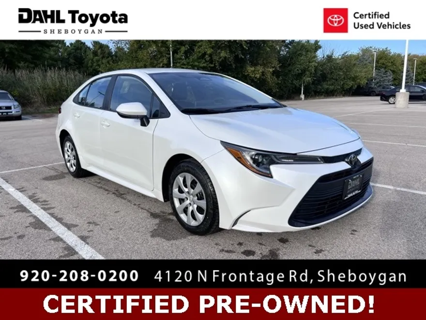 2024 Toyota Corolla LE photo 1