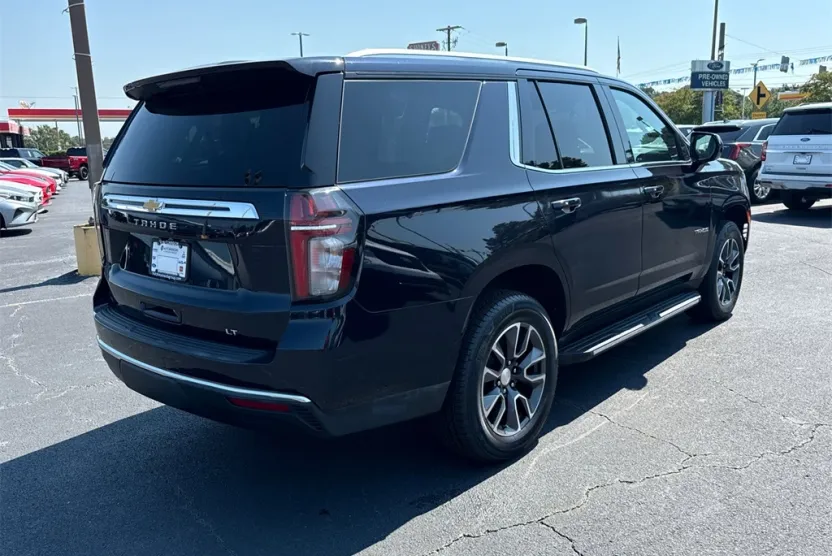2021 Chevrolet Tahoe LT photo 1