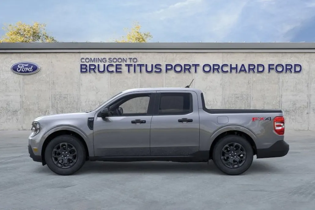 2025 Ford Maverick XLT photo 1