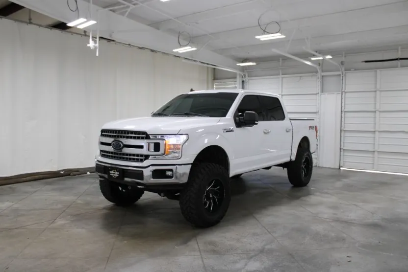 2020 Ford F-150 XLT photo 1