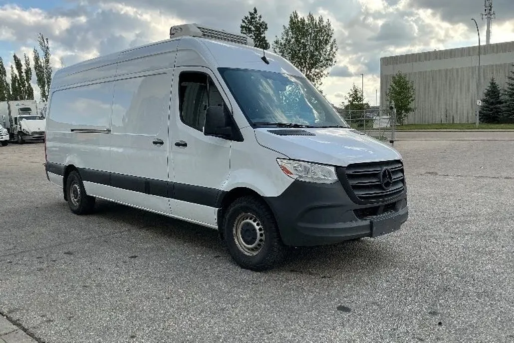 2019 Mercedes Benz Sprinter photo 1