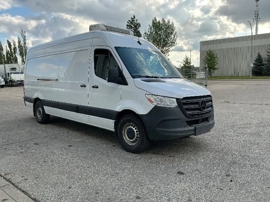 2019 Mercedes Benz Sprinter photo 1