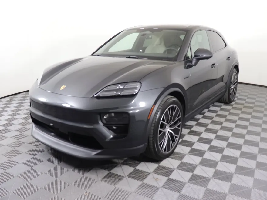 2025 Porsche Macan Electric photo 1