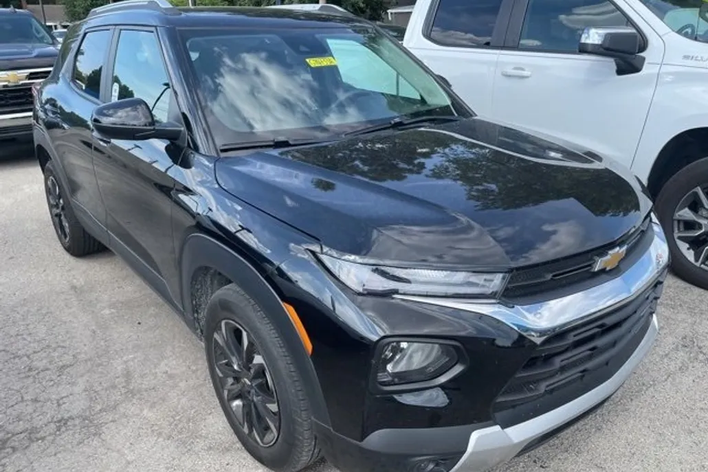 2022 Chevrolet Trailblazer LT photo 1