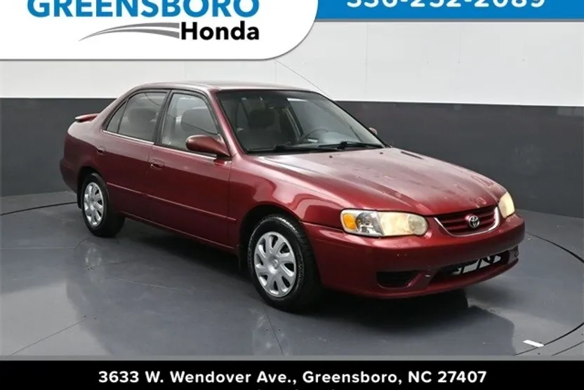 2001 Toyota Corolla LE photo 1