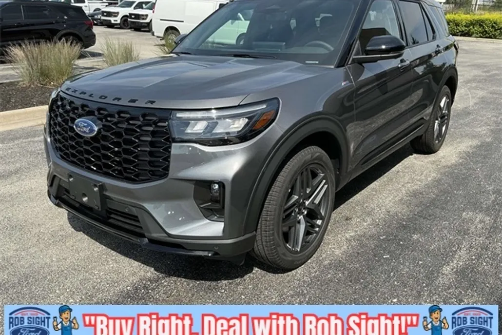 2025 Ford Explorer ST-Line photo 1