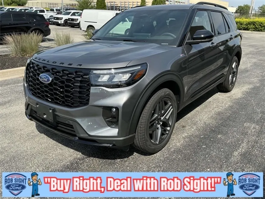 2025 Ford Explorer ST-Line photo 1