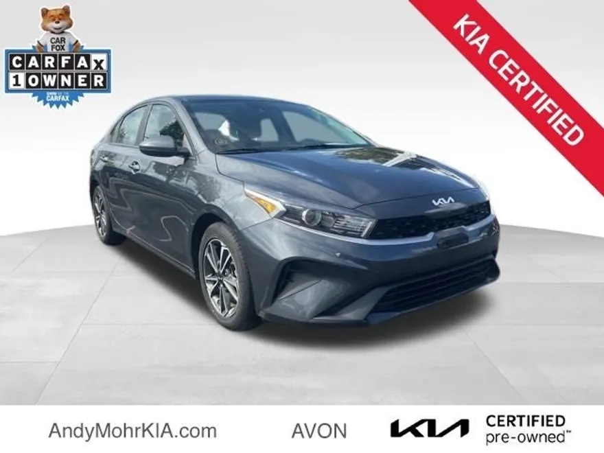 2024 Kia Forte LXS photo 1