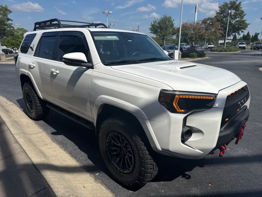 2021 Toyota 4Runner TRD Off-Road Premium photo 1