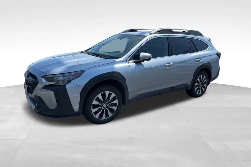 2024 Subaru Outback Touring XT photo 1