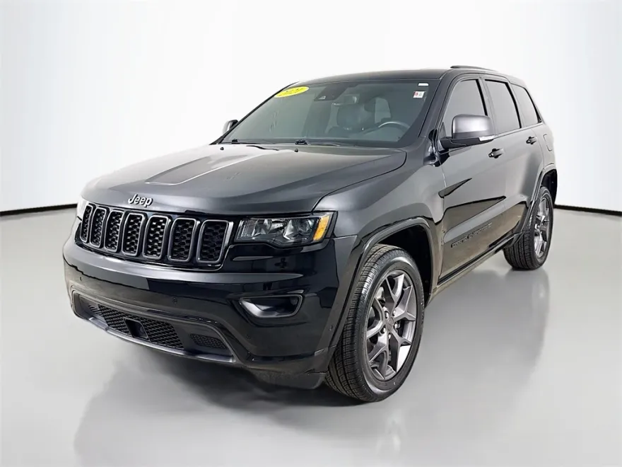 2021 Jeep Grand Cherokee Anniversary Edition photo 1