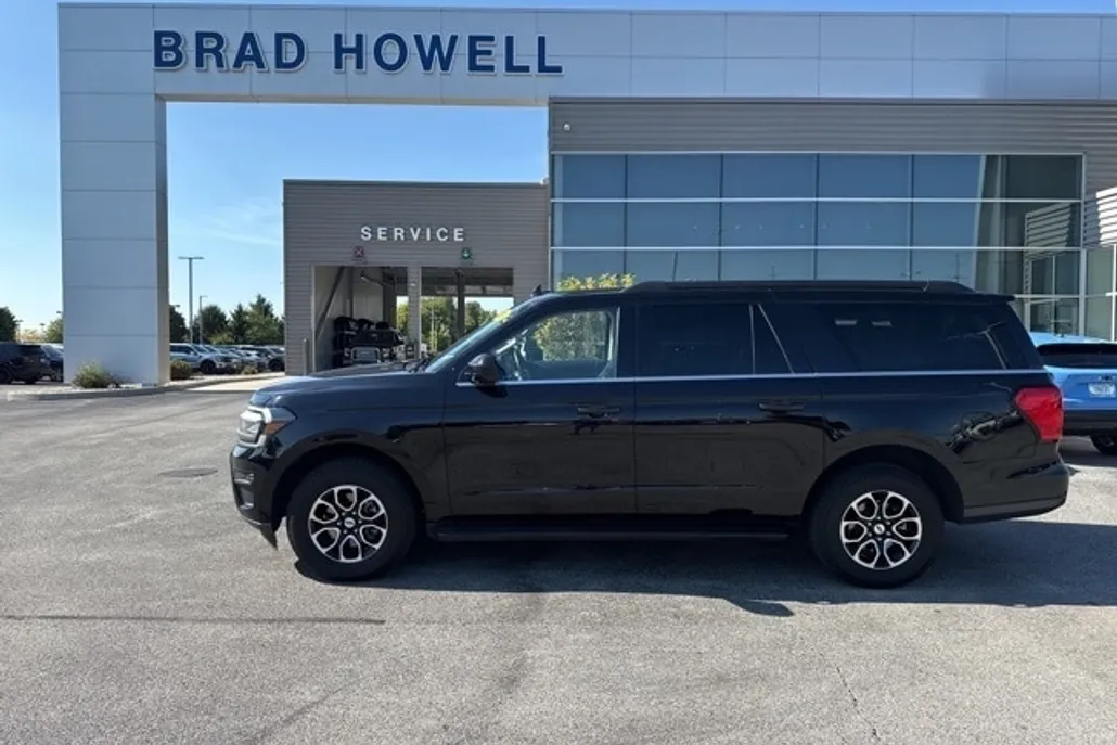 2024 Ford Expedition MAX XLT photo 1