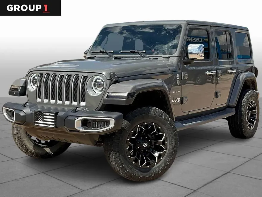 2019 Jeep Wrangler Unlimited Sahara photo 1