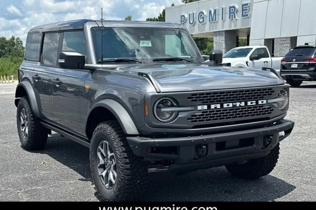 2025 Ford Bronco Badlands photo 1