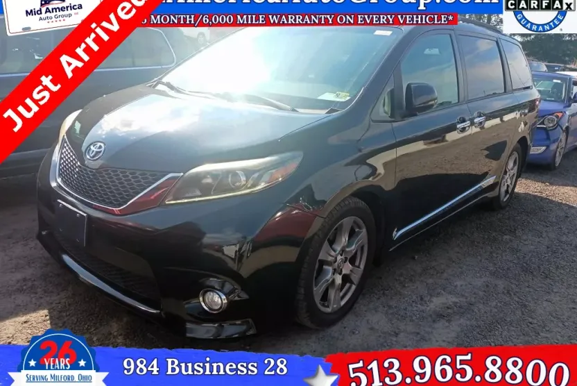 2017 Toyota Sienna SE photo 1