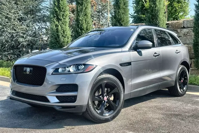 2020 Jaguar F-PACE Premium photo 1