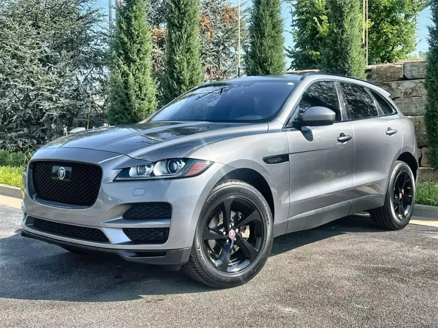 2020 Jaguar F-PACE Premium photo 1
