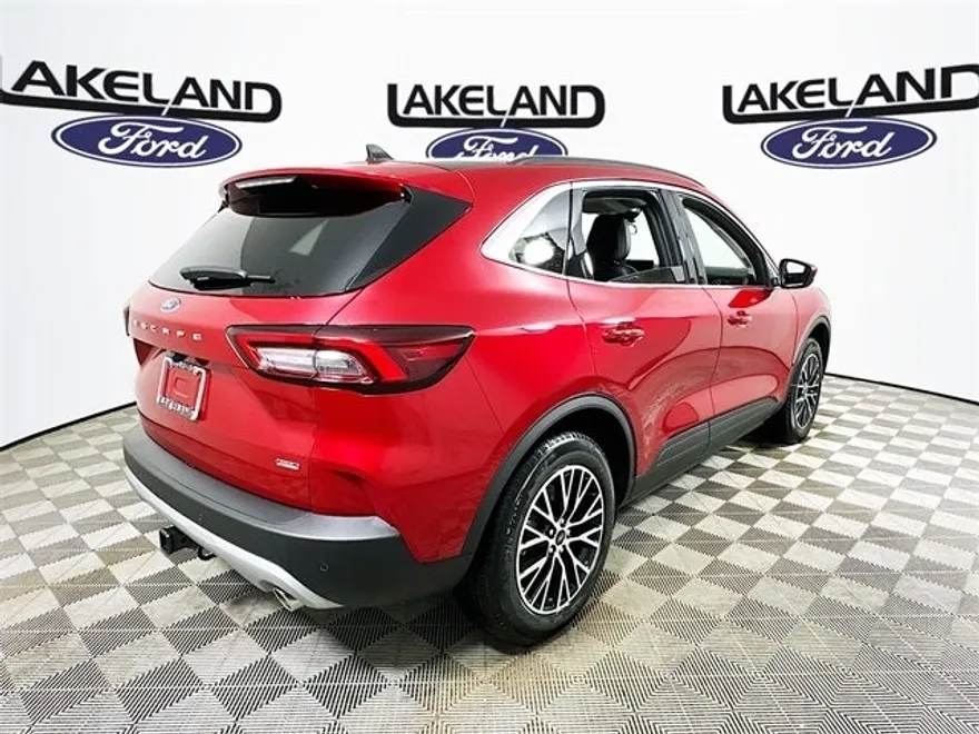 2025 Ford Escape Base photo 1