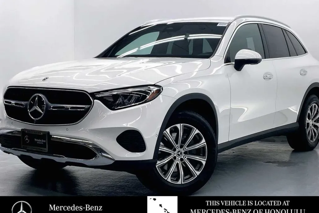 2023 Mercedes Benz GLC 300 photo 1